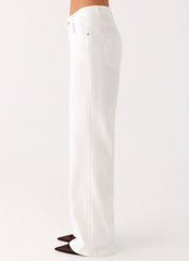 Back Again Straight Leg Denim Jeans - White